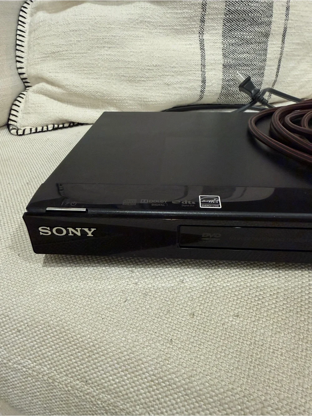 Sony Black DVD Player with HDMI and AV Cables